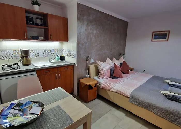 Πανσιόν Veronika